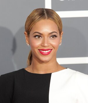 Beyonce-2013.jpg