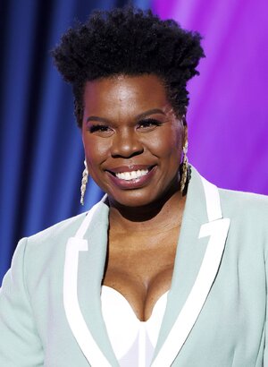 leslie-jones-speaks-during-essence-black-women-in-hollywood-awards-2021.jpg