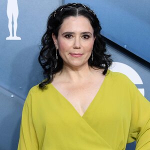 Alex-Borstein-25-Things-You-Dont-Know-About-Me-001.jpg