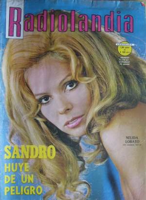 Nélida_Lobato_by_Annemarie_Heinrich,_Radiolandia_1972.png
