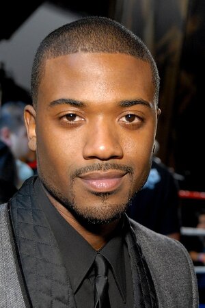 800px-Ray_J_2011.jpg