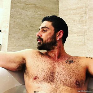 michele-morrone-nude-male-celebs.jpg