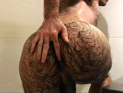 hairy ass47822.jpg