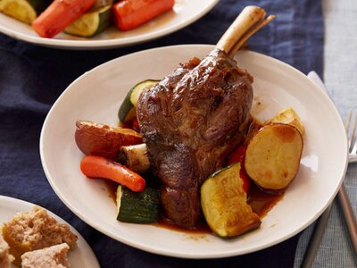 4-braised-lamb-shanks-with-roasted-vegetables.jpg
