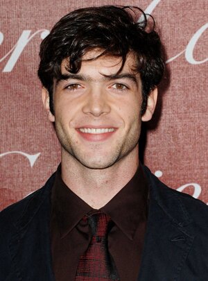 Ethan_Peck.jpg