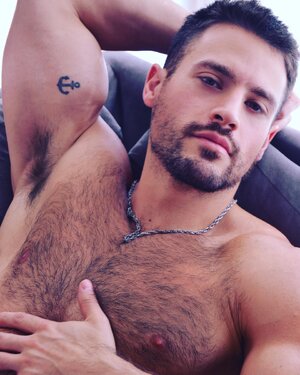 sitting 318978163.jpg