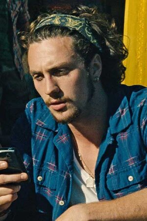 10-AARON-TAYLOR-JOHNSON-SAVAGES-01.jpg