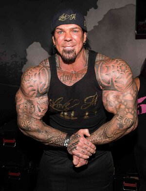 rich-piana-e44c941938fc446bb365153ccb73100a.jpg