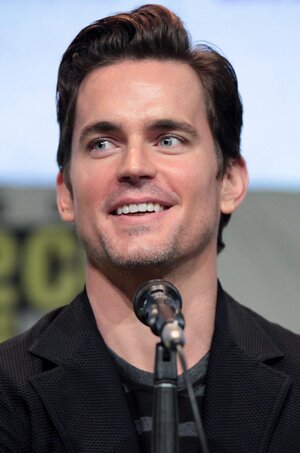 Matt_Bomer_Comic-con_by_Gage_Skidmore.jpg