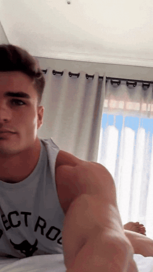 ei 9bc4b38bb984_c5c0d5d4_640.gif