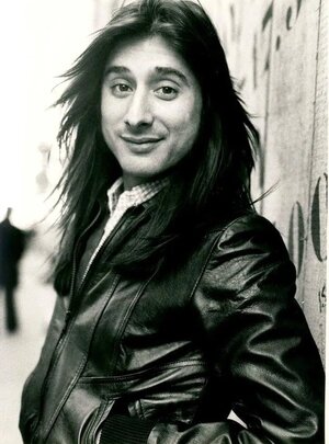 steve-perry-journey-amsterdam-1977barry-schultz-509727.jpeg
