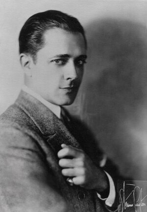 Niles Welch by Strauss-Peyton.jpeg