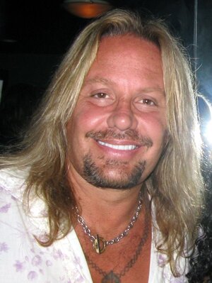 Vince_Neil.jpeg