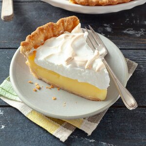 World-s-Best-Lemon-Pie_EXPS_FT23_4439_JR_1129_1.jpg