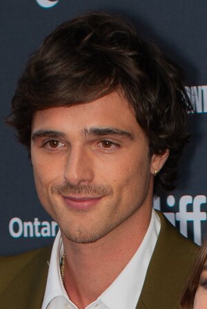 Jacob_Elordi_at_the_2024_Toronto_International_Film_Festival_2_(cropped).jpg