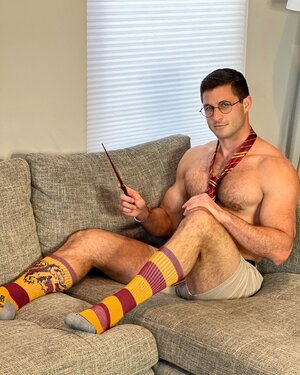 Roberto Portales.jpg