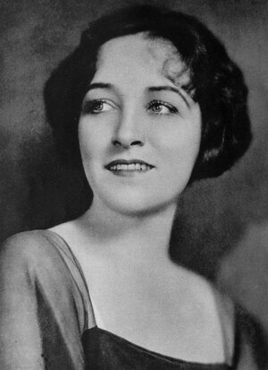 Pauline Frederick_ Photo by W. F. Seely (1925).jpg