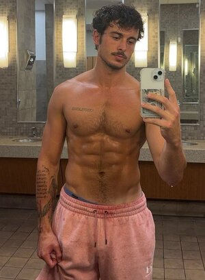 Screenshot_20241023-065343_Samsung Internet.jpg