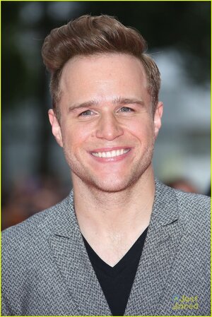 olly-murs-only-the-young-jeremy-irvine-bad-education-premiere-21.jpg