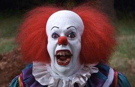 tim-curry_pennywise.jpg