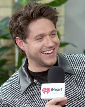 Niall_Horan_on_iHeartRadio_Canada_in_2023_(1)_(cropped).png