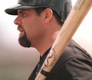Ken_Caminiti_at_Batting_Practice.jpg