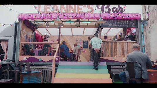 Dave Jones in Alma's Not Noral s2 e1 1 (2).png