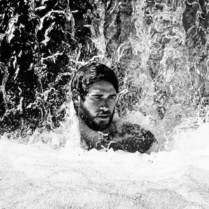 Liam Hemsworth 77818739.jpg