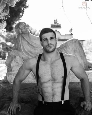 Arnau Santamans By Tim Asato 203473519.jpg