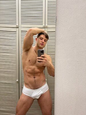 William Edge FLRuEHBWQAUbXOw.jpg