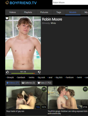 Robin Moore.png