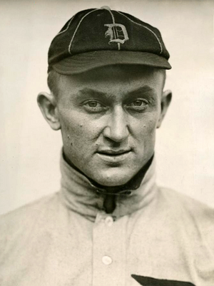 1913_Ty_Cobb_portrait_photo.png