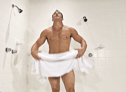 doucheShower.gif.5d170088b7b0907d84e6a19e2bc729a0.gif