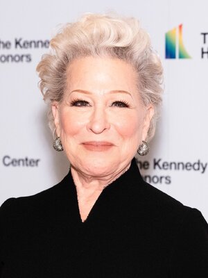 Bette_Midler_2021_Kennedy_Center_Honors_(cropped).jpg