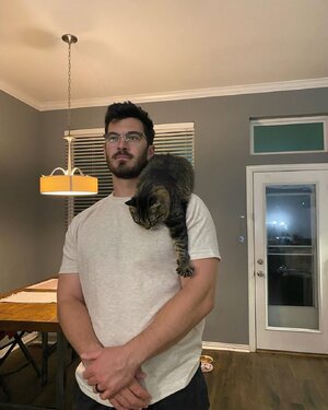 Austin Martin 338592480.jpg