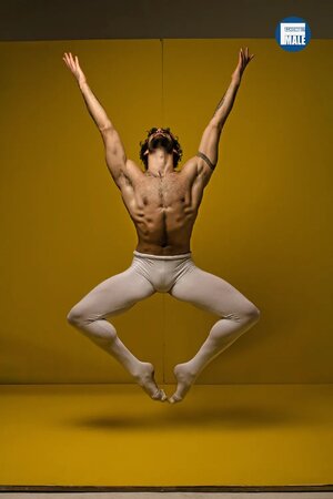 2 Josue-Ullate-by-Joan-Crisol-for-Fashionably-Male5.jpg