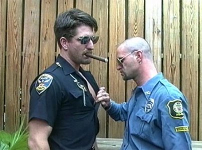 gay-cop-4.jpg