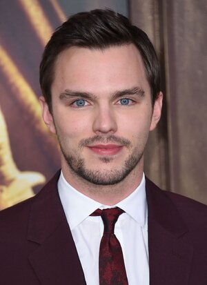 Nicholas-Hoult-2015.jpg