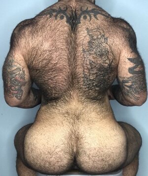 hairyass.jpg