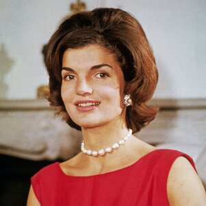 jacqueline-kennedy-onassis-gettyimages-517213210.jpg