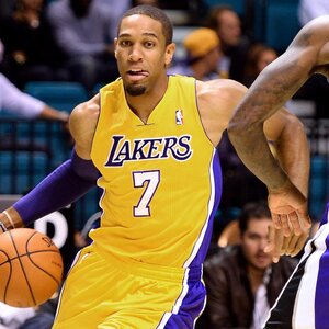 hi-res-184029612-xavier-henry-of-the-los-angeles-lakers-drives-against_crop_exact.jpg