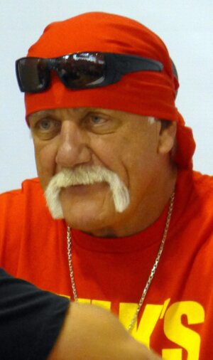 Hulk_Hogan_(cropped).jpg