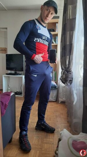 tumblr_d429f53d05bf3ec47f0db77051553baa_c02af6d3_1280 (1).jpg