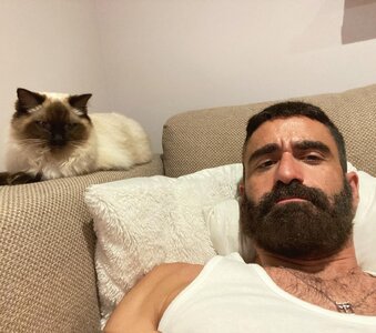 Ucaralda and Indy the explorer cat 190205523.jpg