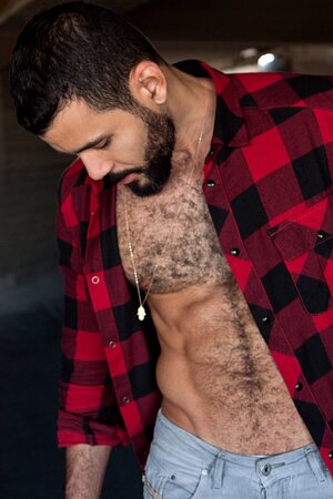 Thiago Oliveira by Shai Borochov Photography-1-1.jpeg