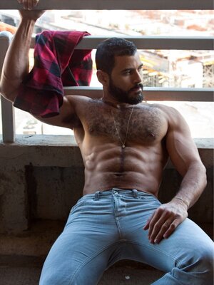 Thiago Oliveira by Shai Borochov Photography-1-5.jpeg