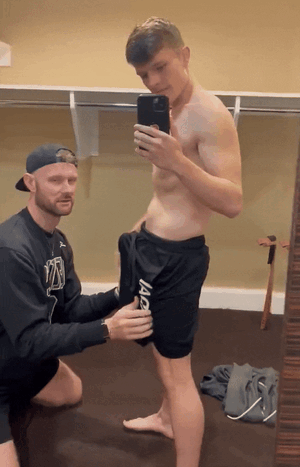 C8CCA5C0-8481-4B18-9E96-01984B6DA297.gif
