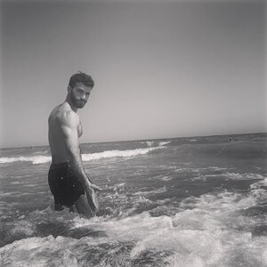 Micnele 62214672.jpg