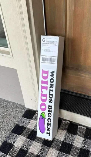 Worlds Biggest Dildo.jpg