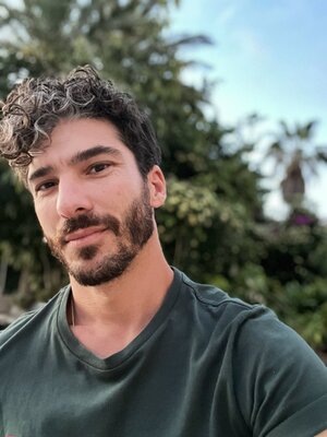 9 GLxAyW5XAAIORzs.jpg